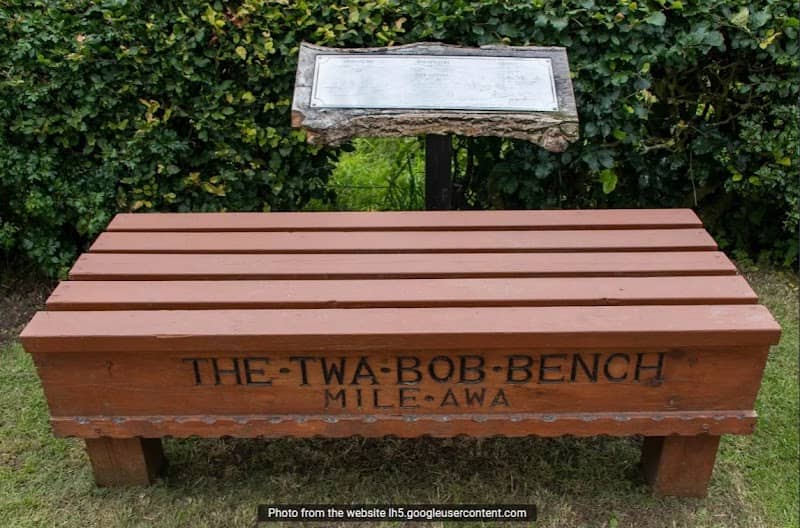 The Twa Bob Bench, Mile Awa - Image 1