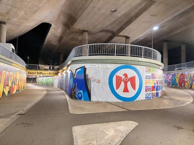 Unterführung Galerie Graffiti - Image 1
