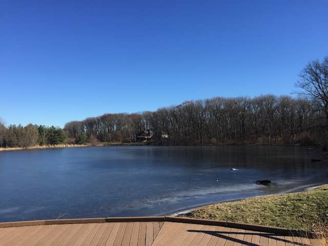 Victoria Lake Park - Image 1