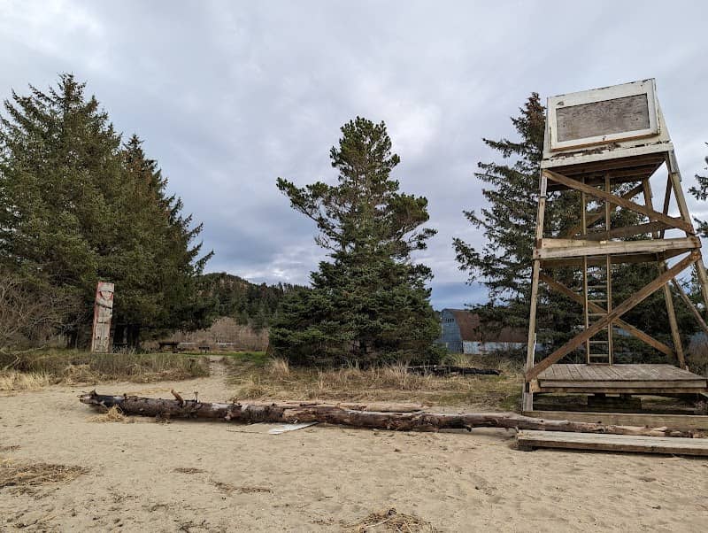 NeCus’ Park - Image 2