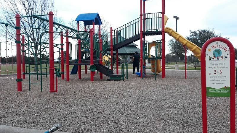 Red Bird Park - Image 1