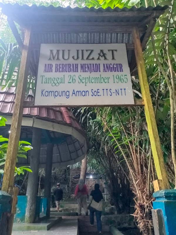 Wisata Mukjizat Mata Air Kampung Aman - Image 1