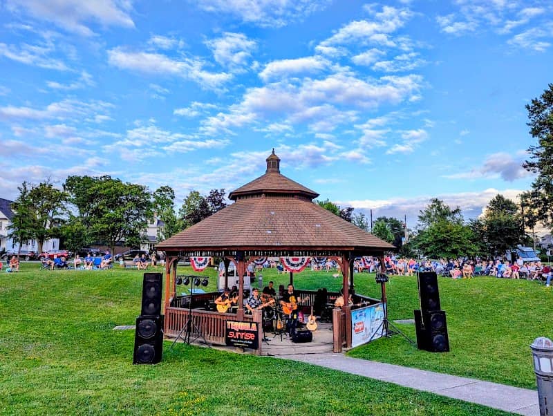 Veteran's Park - Image 1