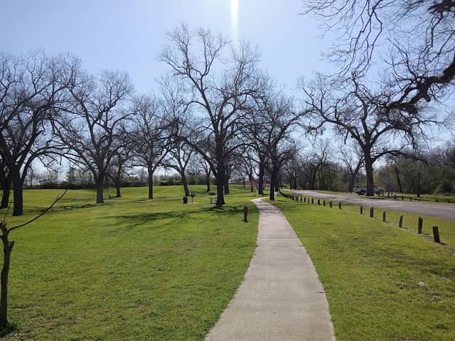 Independence Park - Image 2