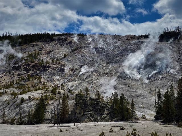 Roaring Mountain - Image 1