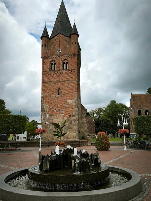 Duz-Platz - Image 1