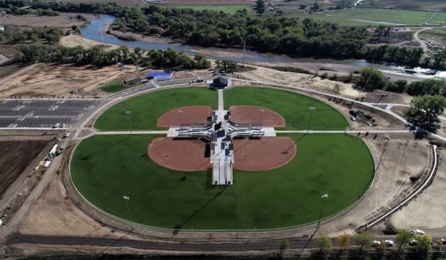 Riverside Park - Image 1