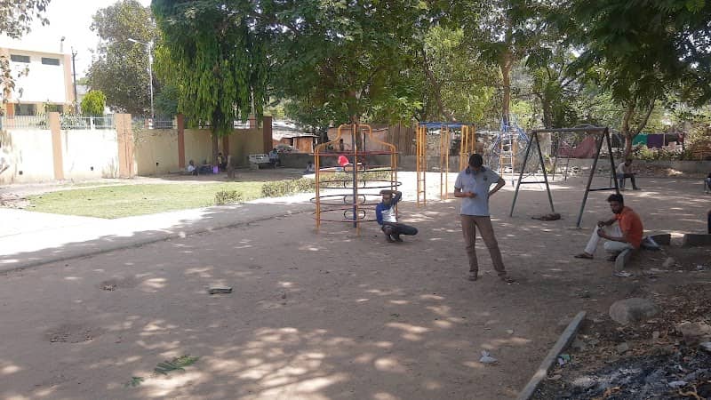 Makarpura Garden - Image 2