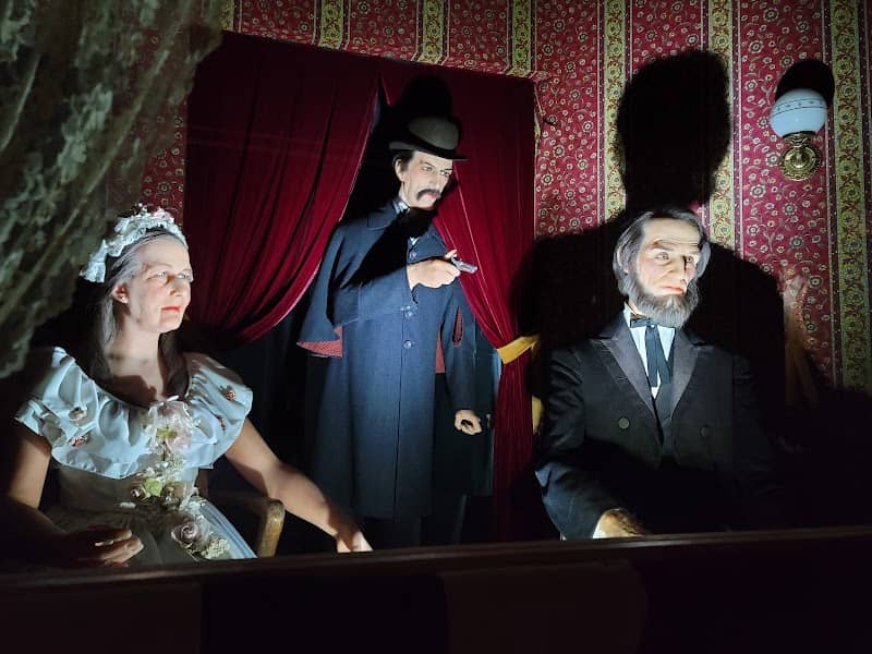 Josephine Tussaud Wax Museum - Image 2