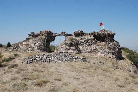 Karacahisar Kalesi - Image 1