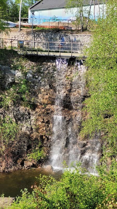 Kadzielnia Waterfall - Image 3