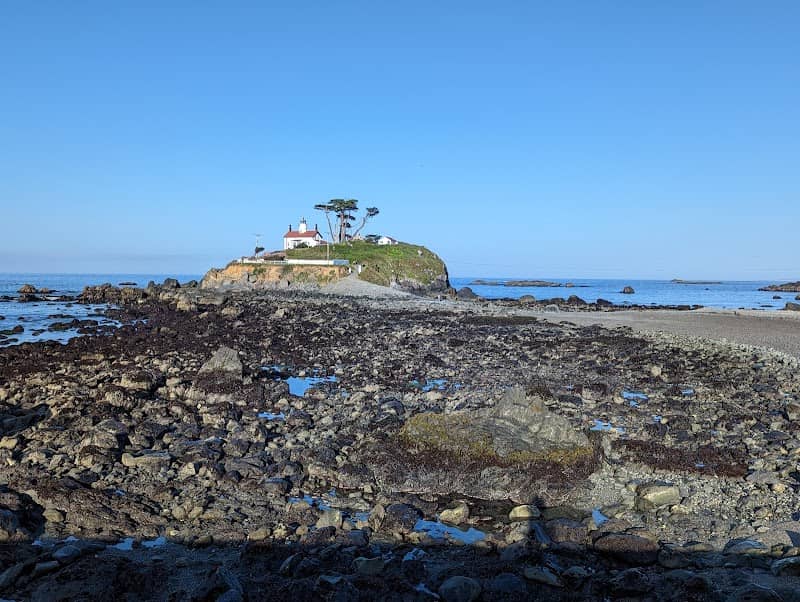 Battery Point Lighthouse and Museum/Crescent City Lighthouse - Image 2
