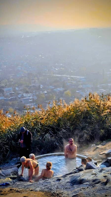 Novyye Bestyzhiye Vanny - Image 1