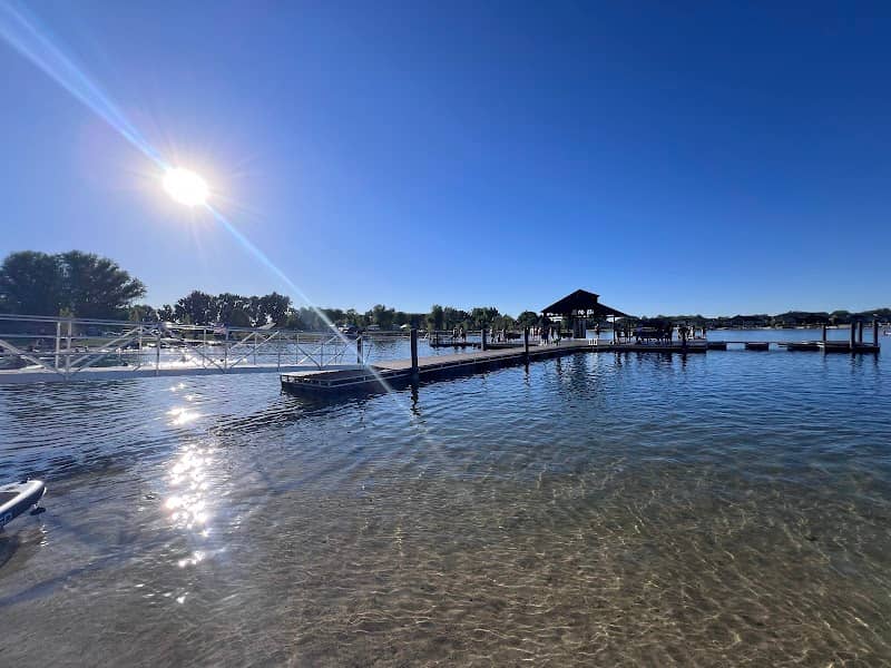 Star Fishing Pond - Image 1