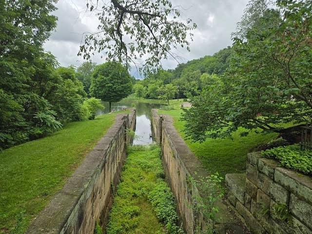 Triple Locks Park - Image 1