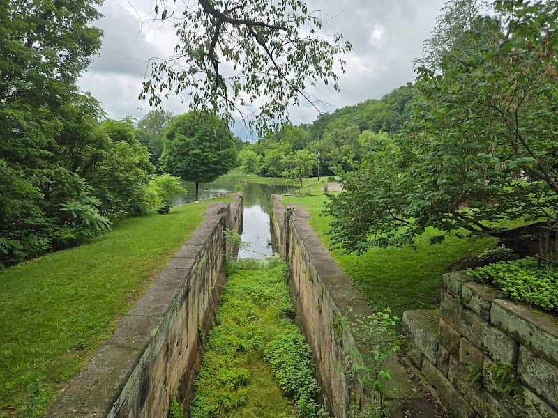 Triple Locks Park - Image 1