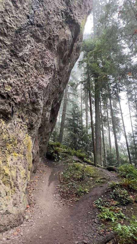 Tamanowas Rock Sanctuary Trailhead - Image 2