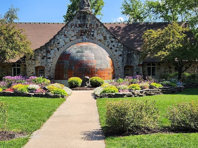 Pamperin Park - Image 2