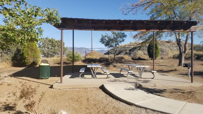 Vondel Rose Park - Image 1