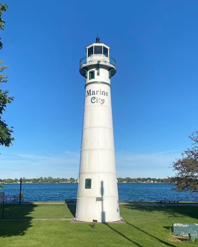 Lighthouse Park - Image 1