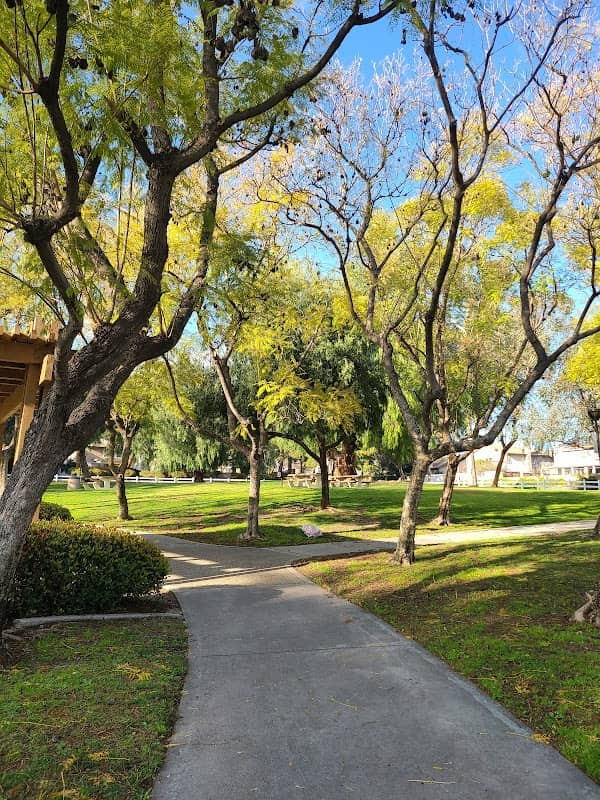Victoria Groves Park - Image 4