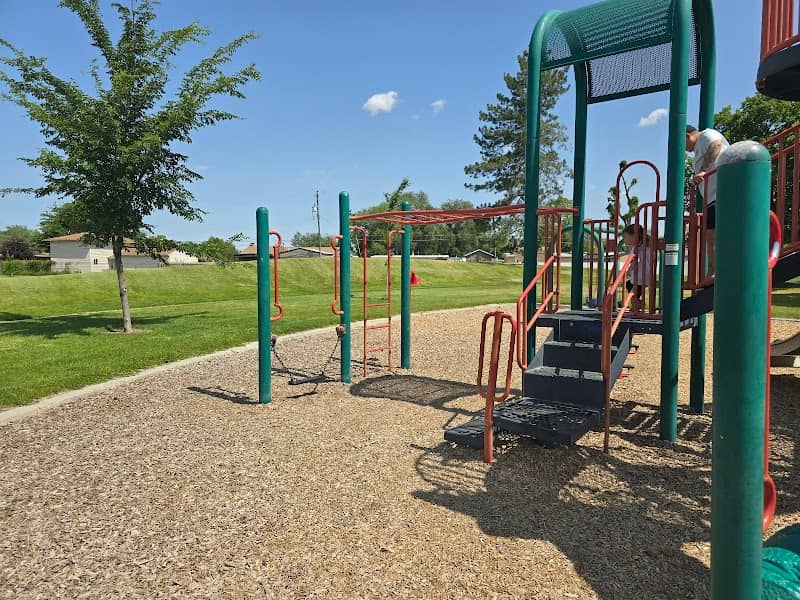 Hillsdale Park - Image 1