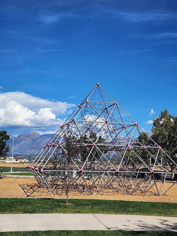 Neptune Pyramid - Image 1