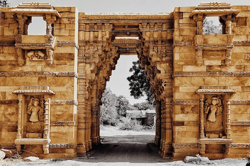 Madapol Darwaja - Image 1