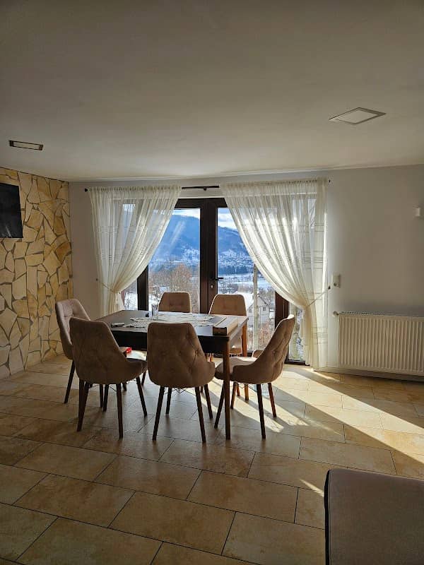 La casa din deal - Image 1