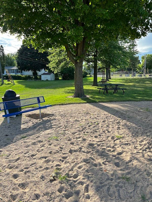 Schey Park - Image 1