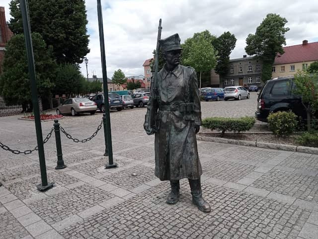 Pomnik Powstańca Wielkopolskiego - Image 1