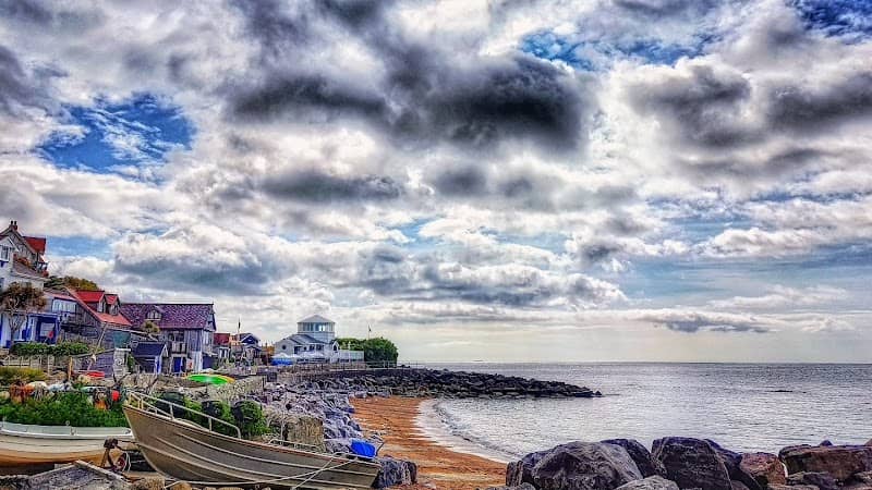 Steephill Cove Beach - Image 2