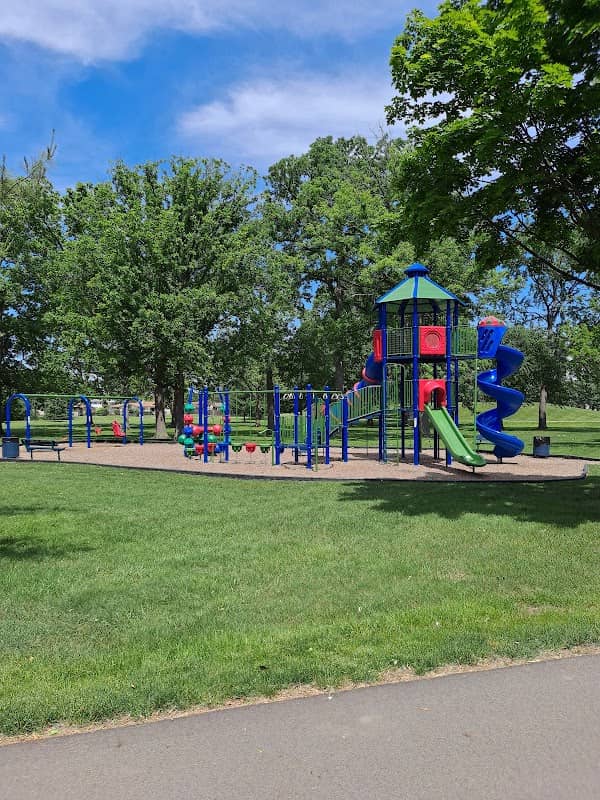 Magnolia Park - Image 1