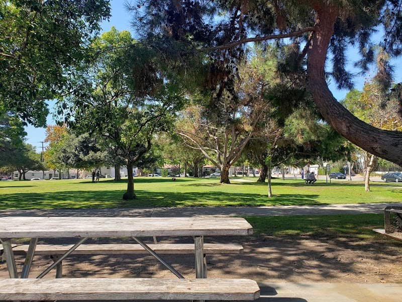 Clover Park - Image 1
