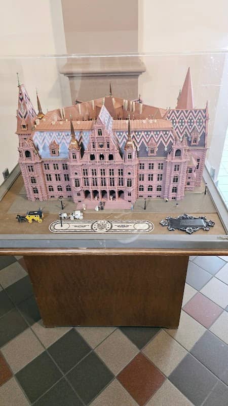 Miniaturmodell des Rathauses - Image 2