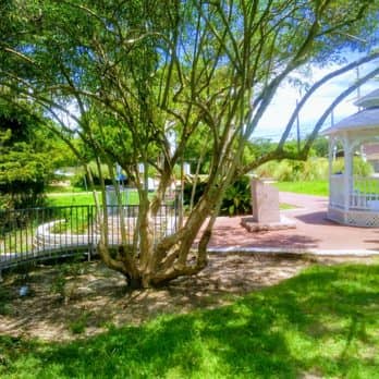 Red Robinson Park - Image 1