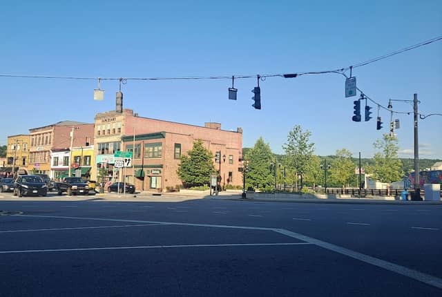 Franklin Plaza - Image 1