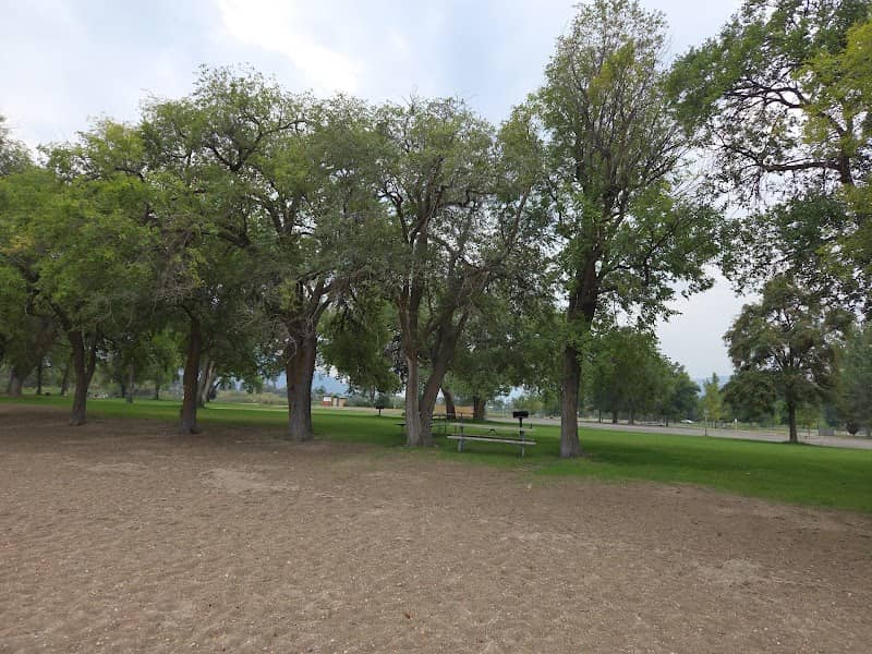 Lake osoyoos park - Image 2