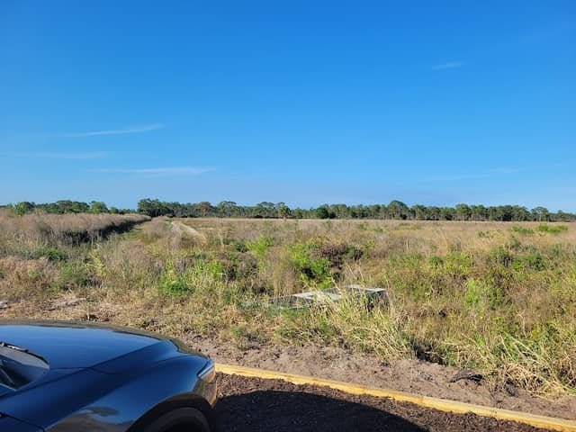 Avenir Conservation Area Parking Lot - Image 1