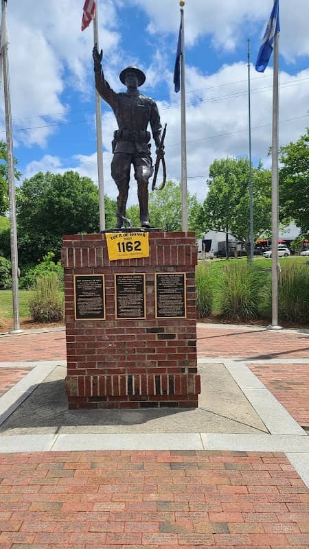Veterans Park - Image 1