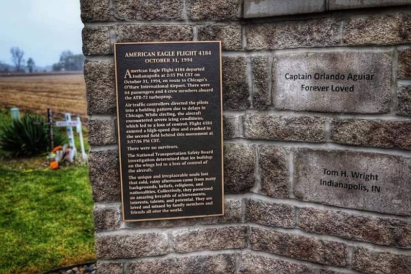 American Eagle Flight 4184 Roadside Memorial - Image 1