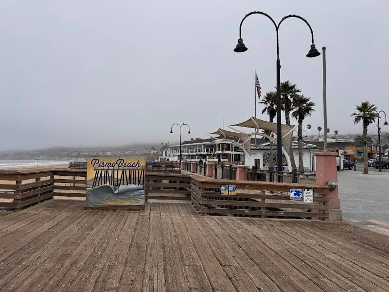 Pismo Beach Pier Plaza - Image 2