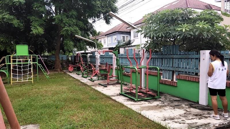 Garden at Warangkun - Image 1