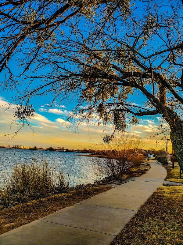 Oscar Park/ Gordon Lake - Image 2