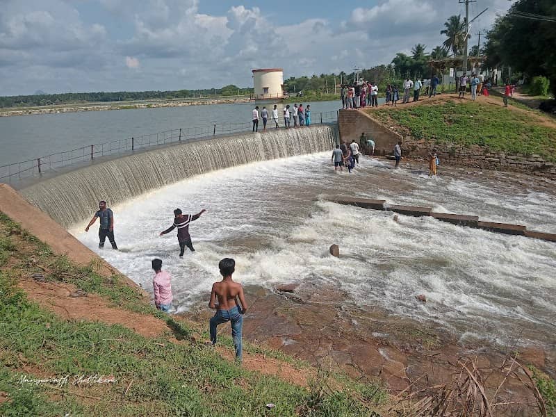 Gulur kere - Image 1