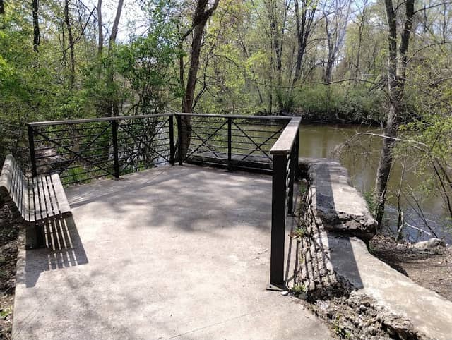 Paddlers Grove Park - Image 1