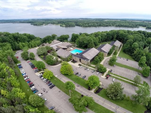 Mohican Lodge and Conference Center - Image 1