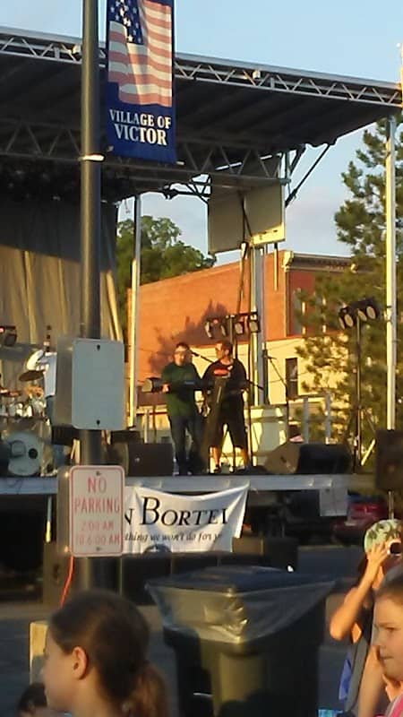 Mead Square Park - Image 2