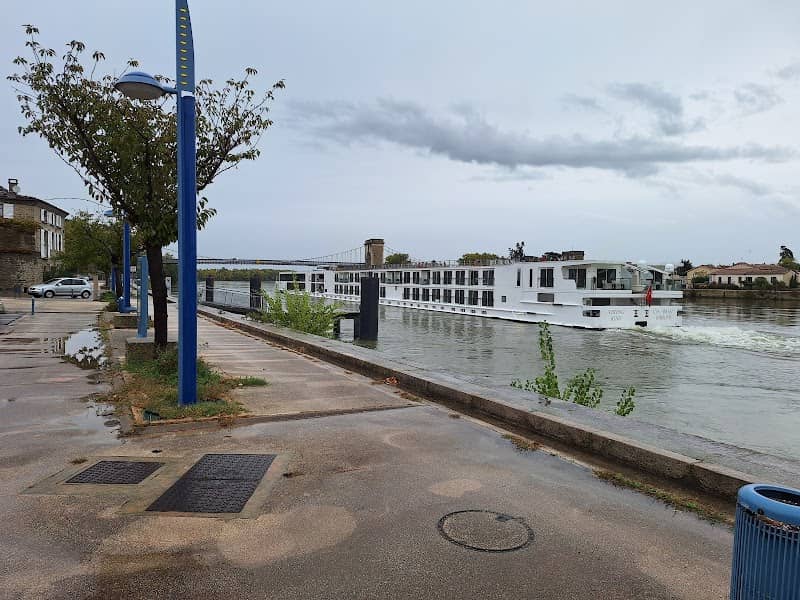 Quai d'accostage Bateaux - Image 2