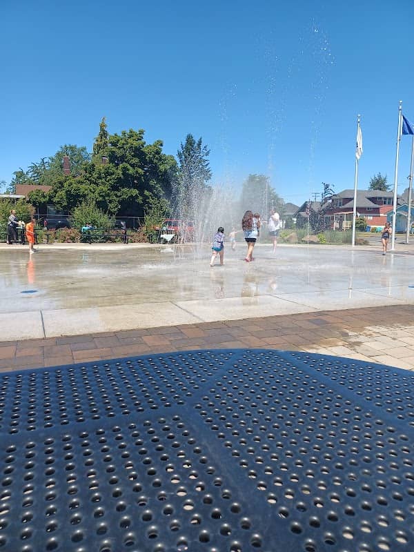 Pearl Street Spray Park - Image 2